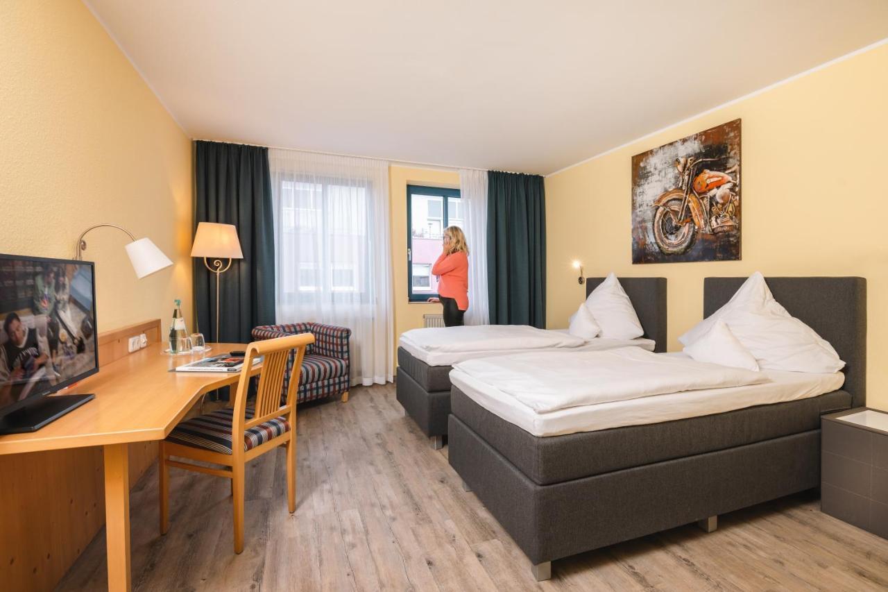 Hotel Am Park Гюккельгофен Екстер'єр фото